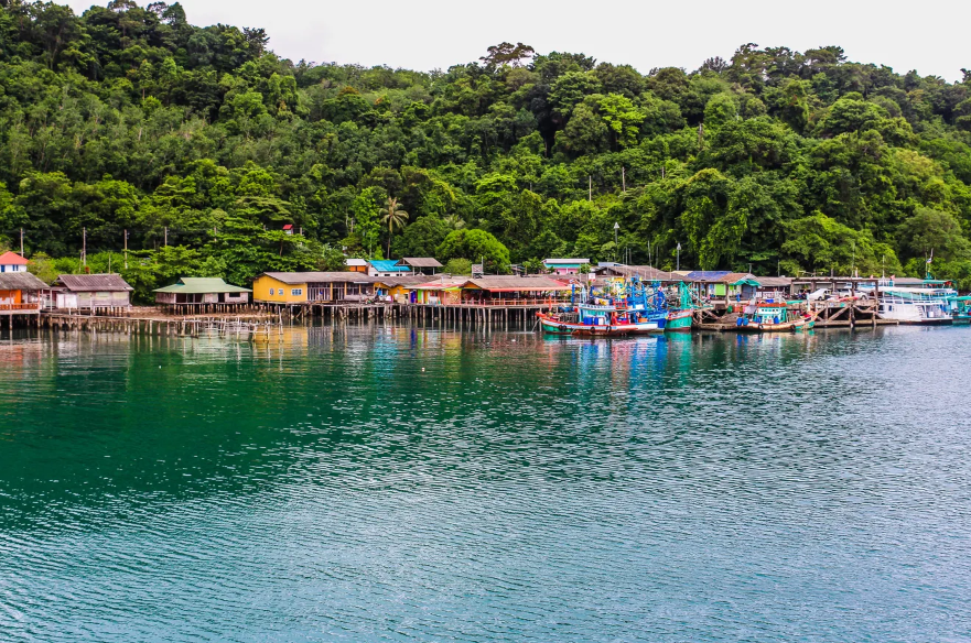 北京移民美国要多少钱【移民美国和加拿大哪个好，政策环境大比拼】