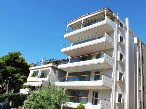 韩国人移民加拿大{加拿大萨省留学生无需找工作可直接办移民！}