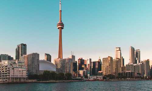 加拿大bc省移民条件{加拿大：2015年最多吸纳5万名新移民}